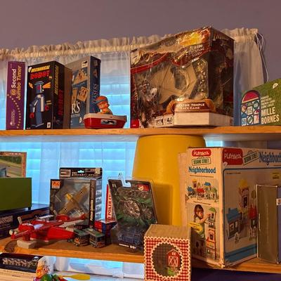 Lot 25: More Toys Center Selection