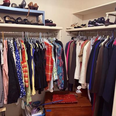 Lot 31: Closet Selection
