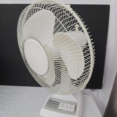 Homedics Totalclean Ion air purifier Model AP-T-10-WT With Optimus oscillating 3 speed electric fan Model F-1210