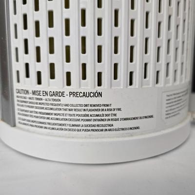 Homedics Totalclean Ion air purifier Model AP-T-10-WT With Optimus oscillating 3 speed electric fan Model F-1210