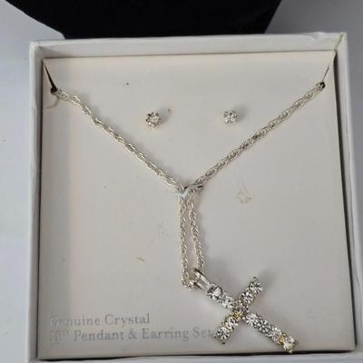 Beautiful silver toned cross necklaces - Genuine crystal 18" Pendant & Earing set