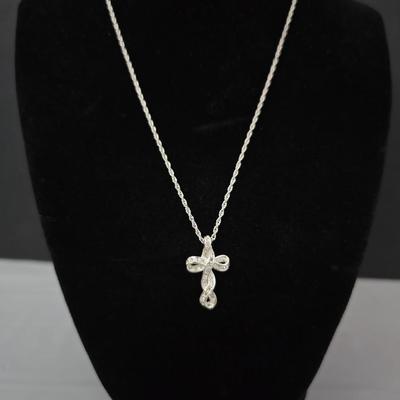 Beautiful silver toned cross necklaces - Genuine crystal 18" Pendant & Earing set