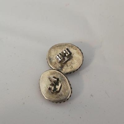 Sterling ring with a pair of earings