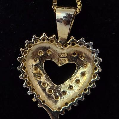 .925 heart pendant with ,925 Italy marked chain
