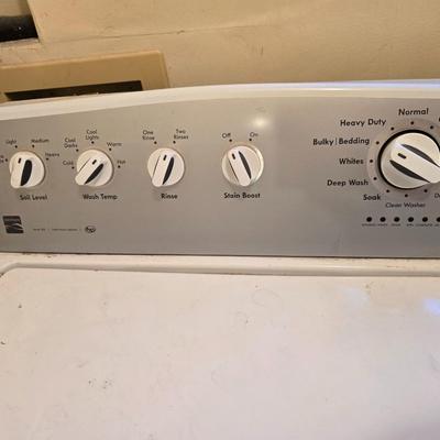 Nice Kenmore series 300 triple action agitator washing machine with stain boost