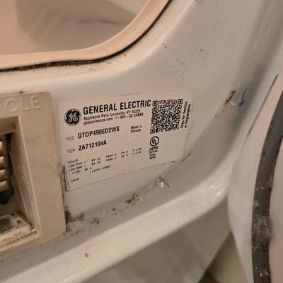 GE® 7.0 cu. ft. capacity Dura Drum electric dryer with HE SensorDry™