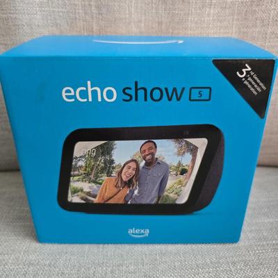 Amazon Echo Show smart display - for cameras - Music - news and much more!