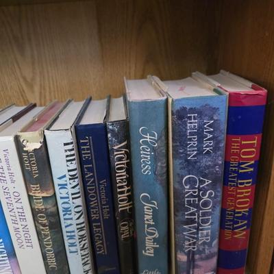 Hardback books - Valley of horses - Judas kiss - Centennial - lots of Silvia Browne and Sandra Brown