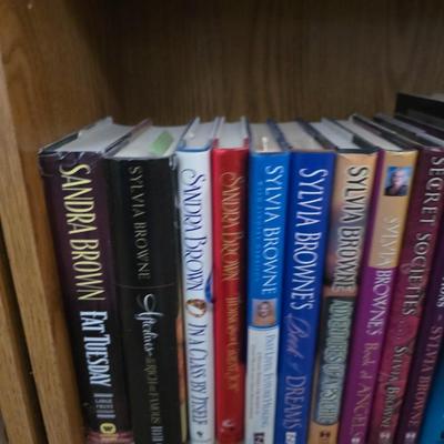 Hardback books - Valley of horses - Judas kiss - Centennial - lots of Silvia Browne and Sandra Brown
