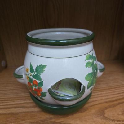 Kitchen herbs grow kit, garden sttake, mom wow planter and a small metal watering can planter