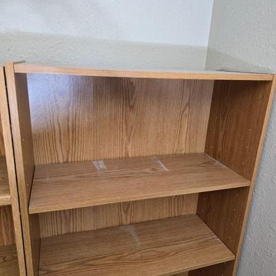 Tall bookshelf with adjustable shelves
