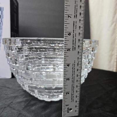 Beautiful new in box Mikasa Palazzo Crystal vase 11.6" tall with nearly matching large bowl