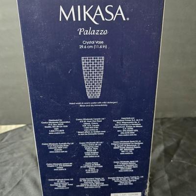 Beautiful new in box Mikasa Palazzo Crystal vase 11.6" tall with nearly matching large bowl