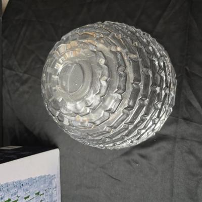 Beautiful new in box Mikasa Palazzo Crystal vase 11.6" tall with nearly matching large bowl