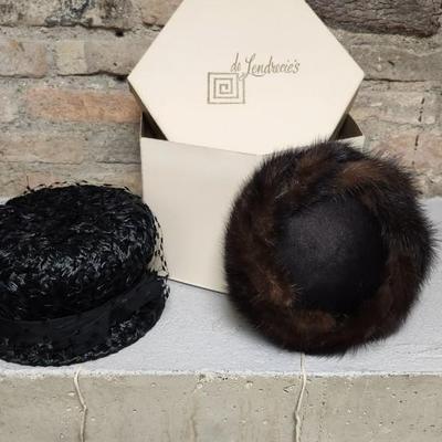 Sale Photo Thumbnail #171: Pair of vintage ladies hats with a DeLendrecies box in great shape. The fur is mink.