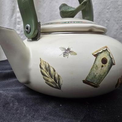 Birdhouse themed metal tea pot with four bird themed mugs - a metal tea pot trivet and a tea strainer