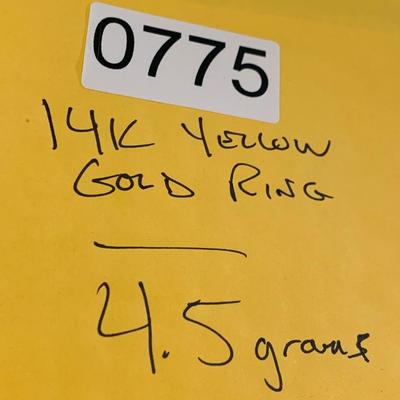 14k Yellow Gold Ring - 4.5 grams size 7