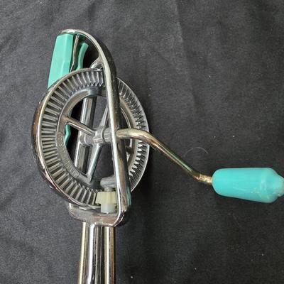 Antique / Vintage Kitchen utensils
