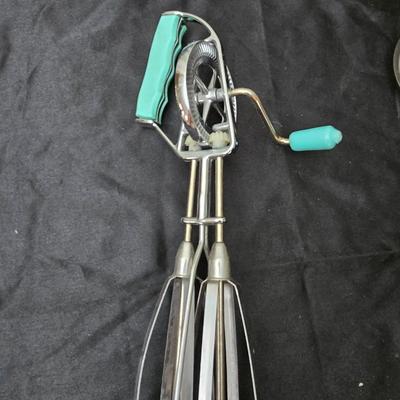 Antique / Vintage Kitchen utensils