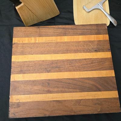 15 piece cutlery set with wood knife block - comes with cutting boards and cheese cutters