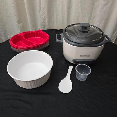 Like new rice cooker with large corning ware dish and some plastic storage containers