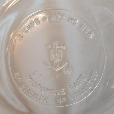 Anchor Hocking glass lidded food storage containers