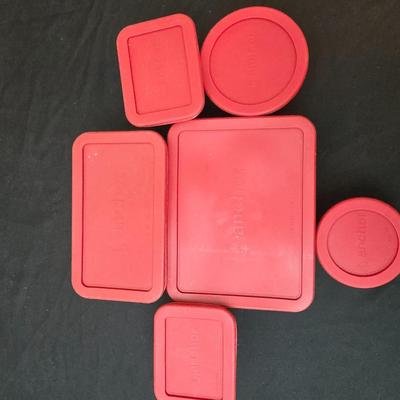 Anchor Hocking glass lidded food storage containers
