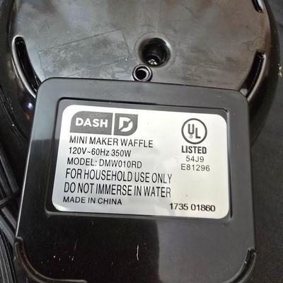 Salton Yogurt maker - one serving sandwich maker - and one serving waffle maker