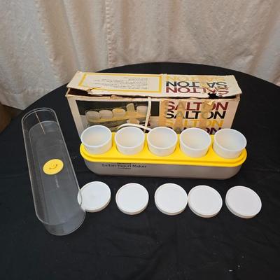 Salton Yogurt maker - one serving sandwich maker - and one serving waffle maker