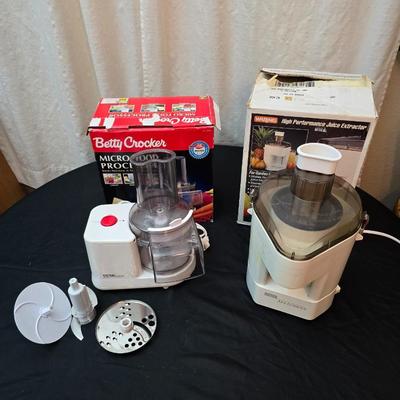 Betty Crocker micro food processor with Waring High performance Juice extractor