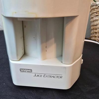 Betty Crocker micro food processor with Waring High performance Juice extractor