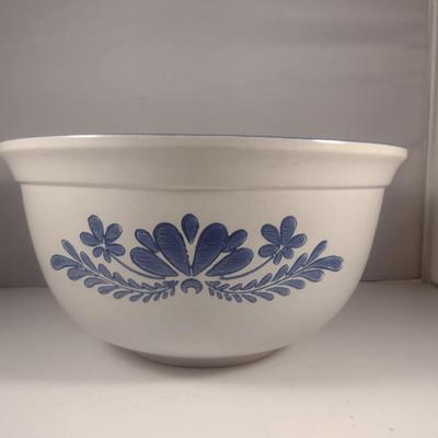 Pfaltzgraff Yorktowne Large Pottery 8 Quart Dough Bowl