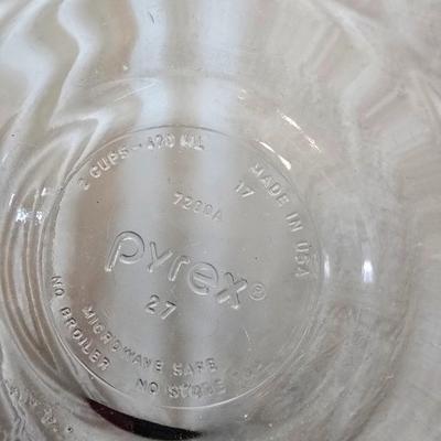 Pyrex glass lidded food storage containers