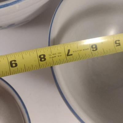 Pfaltzgraff Yorktowne Pottery Nesting Bowl Trio