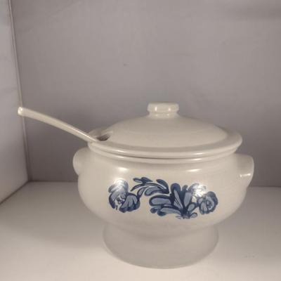 Pfaltzgraff Yorktowne Pottery Covered Soup Tureen with Ladle
