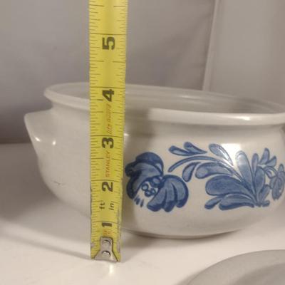Pfaltzgraff Yorktowne Pottery Pair of Covered Vegetable Bowls