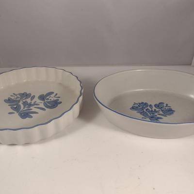 Pfaltzgraff Yorktowne Pottery Pair of Baking Dishes