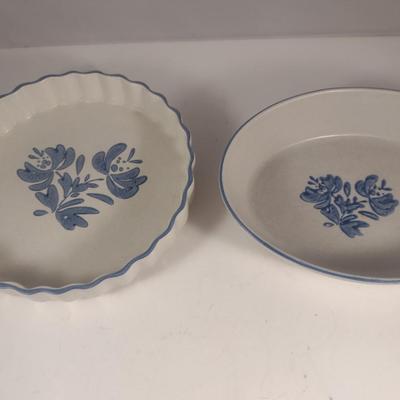 Pfaltzgraff Yorktowne Pottery Pair of Baking Dishes