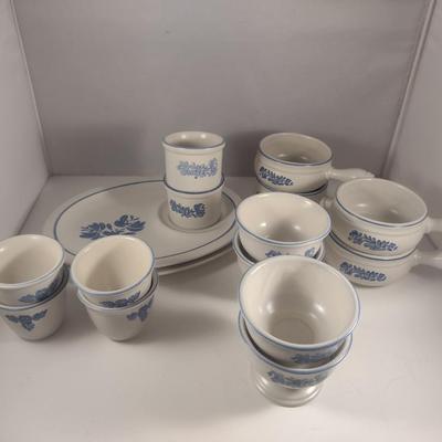 Collection of Assorted Pfaltzgraff Yorktowne Pottery