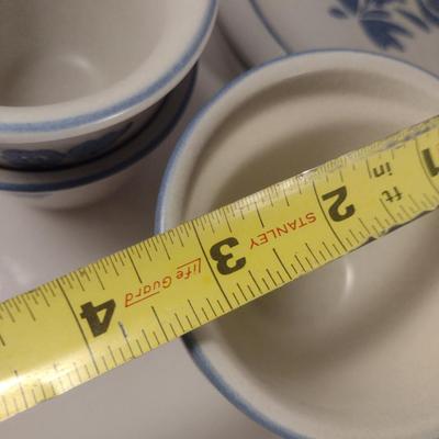 Collection of Assorted Pfaltzgraff Yorktowne Pottery