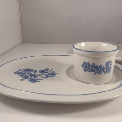 Collection of Assorted Pfaltzgraff Yorktowne Pottery