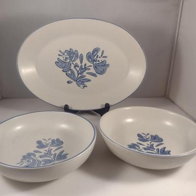 Pfaltzgraff Yorktowne Pottery Serve Ware- 14" Platter and Pair of 8 1/2" Vegetable Bowls