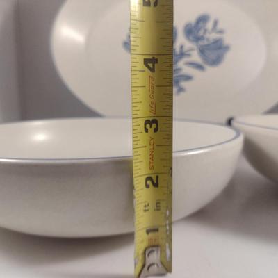 Pfaltzgraff Yorktowne Pottery Serve Ware- 14" Platter and Pair of 8 1/2" Vegetable Bowls