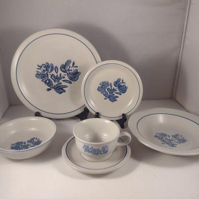 Pfaltzgraff Yorktowne Pottery Dinnerware- Approx 68 Pieces