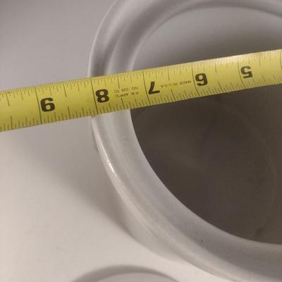 Pfaltzgraff Yorktowne Pottery Keystone Extra Large Canister with Lid
