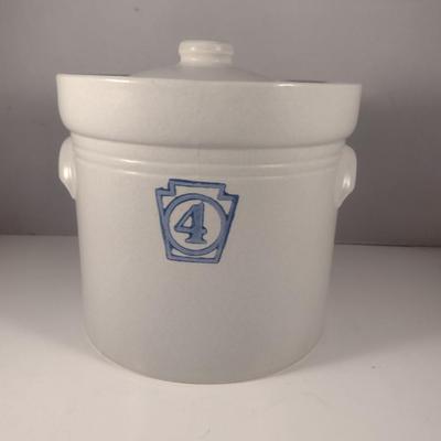 Pfaltzgraff Yorktowne Pottery Keystone Extra Large Canister with Lid
