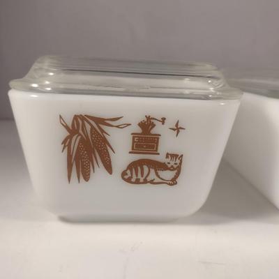 Vintage Set of Three Pyrex Refrigerator Dishes with Lids- Early American Pattern
