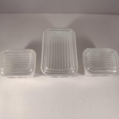 Vintage Set of Three Pyrex Refrigerator Dishes with Lids- Early American Pattern