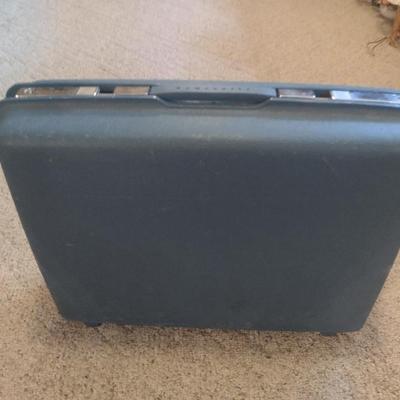 Vintage Hard Shell Samsonite Saturn Suitcase- No Key