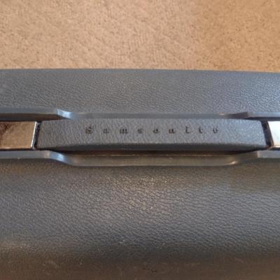 Vintage Hard Shell Samsonite Saturn Suitcase- No Key